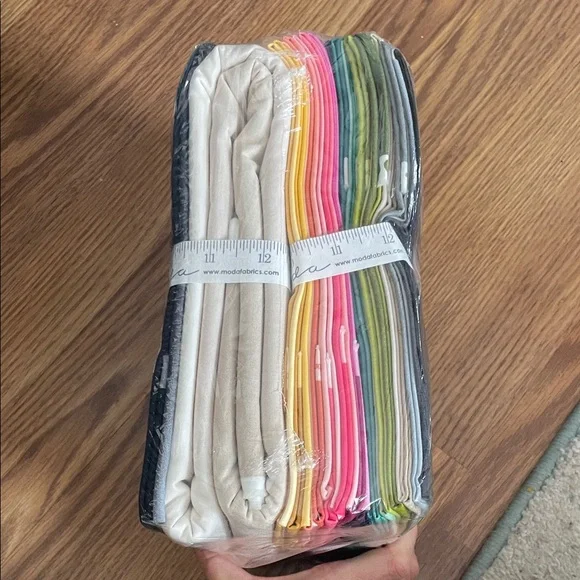 Moda Rising Star Quilt Kit - Picture 3 of 5